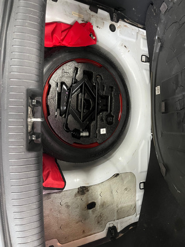 Hyundai Veloster 1.6 130cv At