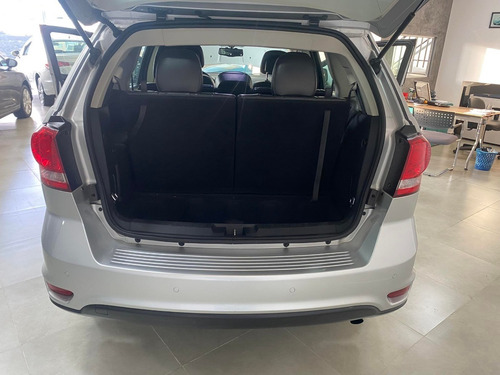 Imagem 11 de 12 de Fiat Freemont 2.4 Precision - 7 Lugares