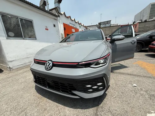 Volkswagen Golf GTI 2.0L Turbo 261HP DSG7 vel