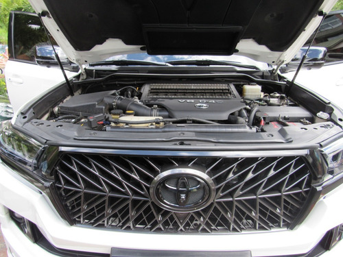 Toyota Sahara Lc200 At Sec Diesel Cc4500