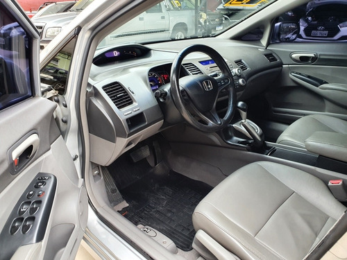 Imagem 8 de 15 de Honda Civic 2010 1.8 Lxs Flex Aut. 4p