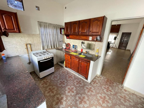 Imagen 7 de 26 de Venta De Casa 4 Amb. + Local + Dpto. 2 Amb. En San Miguel!