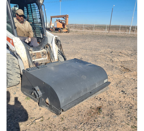 Barredora Para Minicargador Marca Bobcat