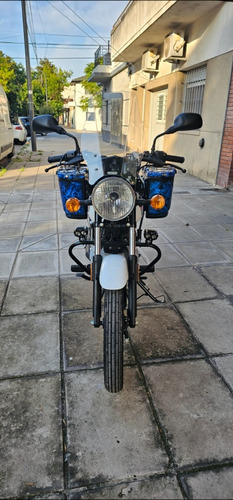 Vendo Bajaj Boxer 150cc Año 2023 Primer Dueño Con 3.000km