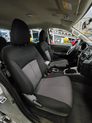 Mitsubishi L200 2.4 Cd Glx 4X2 Mt