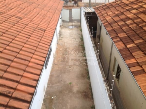 Imagem 3 de 6 de Venda De Casas / Padrão Na Cidade De Araraquara 5332