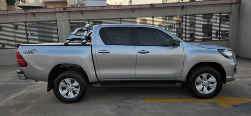 Imagem 2 de 14 de Toyota Hilux Cabine Dupla 2.8 Tdi Cd Sr 4x4 (aut)