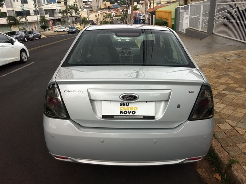 Imagem 3 de 9 de Ford Fiesta 1.6 Mpi Class Sedan 8v