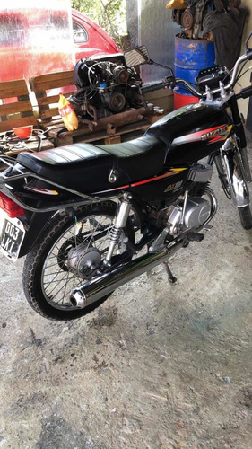 Suzuki Ax 100