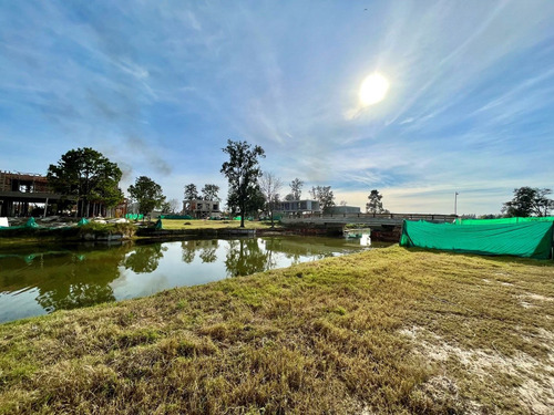 Imagen 4 de 12 de Terreno Lote A La Laguna En Venta En Laguna Grande, Villanueva!!
