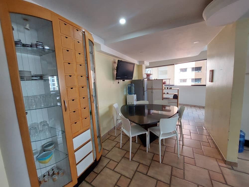 Imagen 15 de 26 de Fernando Guerrero Vende Penthouse En Res. Lexcellent