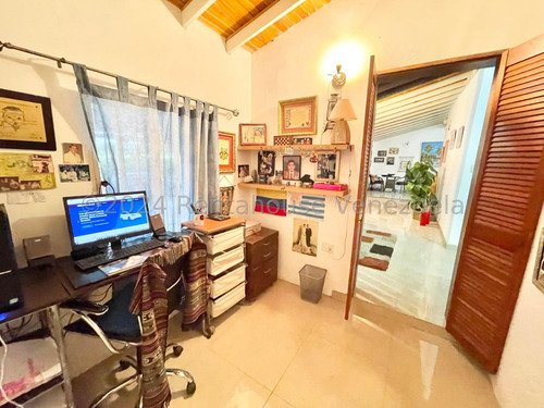 Kl Vende Espectacular Casa Concepto Abierto Moderna En Cabudare #24-26224