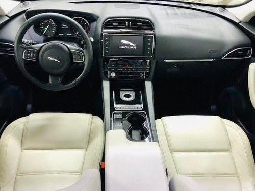 Jaguar F-pace 2.0 16v Turbo Diesel Prestige Awd 4p Automátic