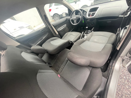 Peugeot 207 compact allure 1.4