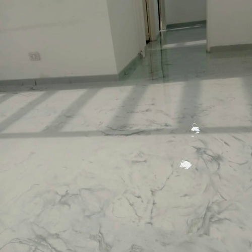 Colocación De Porcelanato Líquido Y Cemento Alisado