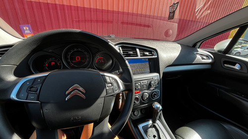 Citroën C4 Lounge 2.0 Tendance Flex Aut. 4p