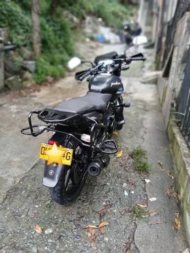 Pulsar 180 Fi Neon Color Negro Mate Único Dueño