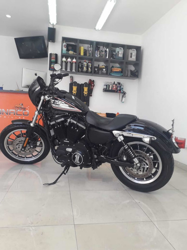 Harley Davidson Sportster 883r