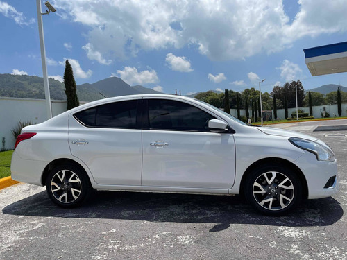 Imagen 5 de 15 de Nissan Versa 1.6 Advance Mt 2019