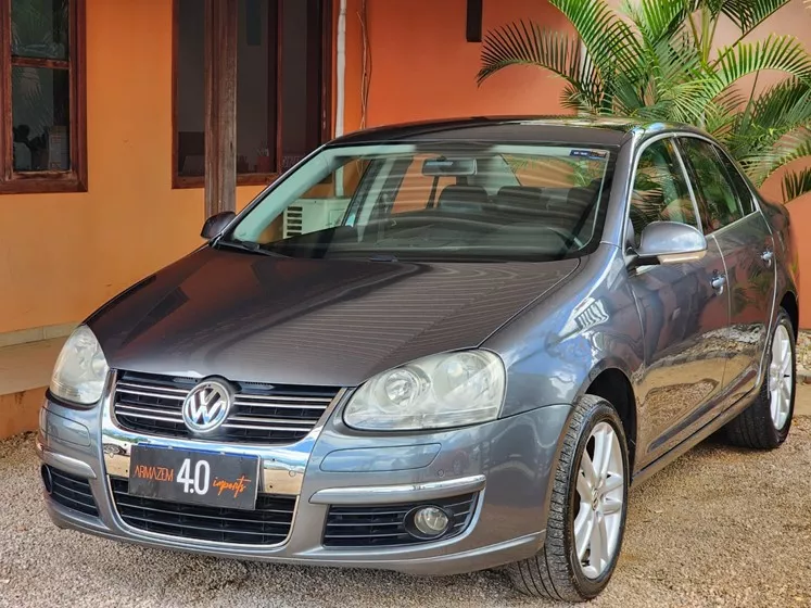 Volkswagen Jetta 2.5 I 20v 170cv Gasolina 4p Tiptronic