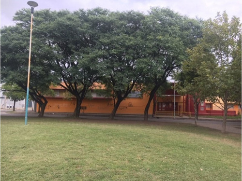 Imagen 10 de 14 de Alquilo Local Comercial A Pocas Cuadras De Cpc De Avenida Colón