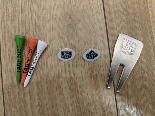 Imagen 3 de 5 de Kit De Golf Tees, Marcas, Levanta Piques, Marca Tag Heuer
