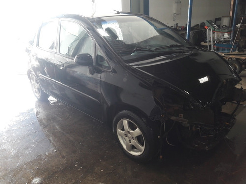 Imagem 4 de 7 de Sucata Honda Fit 1.4 8v - Retirada De Peça