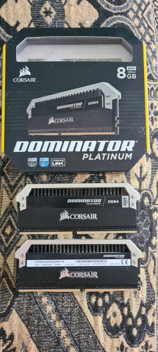 Imagem 2 de 6 de Memória Corsair Dominator 3200mhz