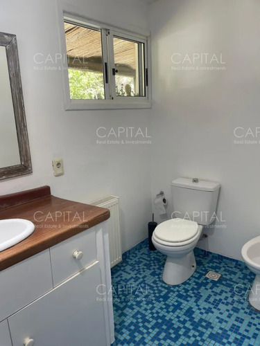 Casa En Alquiler Anual De Tres Dormitorios. La Barra