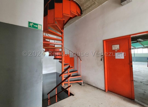 Galpón/depósito En Alquiler 24-15914 En Boleita Sur