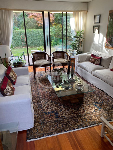Casa En Arriendo De 4 Dorm. En Las Condes