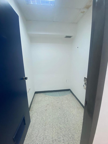 Alquiler Oficina / Intercomunal Maracay / Turmero / Pa7161