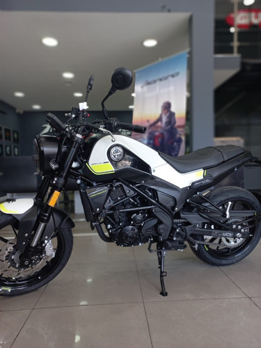 Imagen 13 de 21 de Benelli Leoncino 250 Okm Enterga Inemdiata Tamburrino Motos