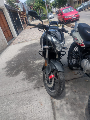 Rouser Ns200