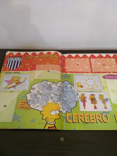 Album The Simpsons Con 21 Figuritas Muy Buen Estado (Usado)