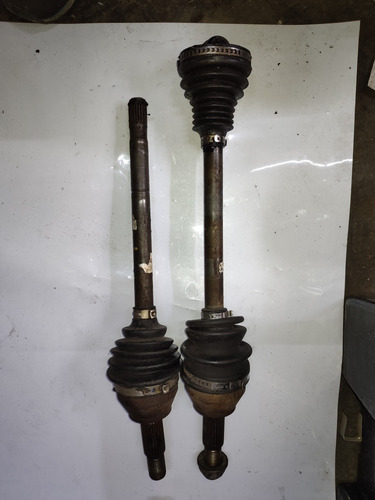 Flechas Izq/der Corta Y Larga Ford Figo Atm 2016-2020 (Usado)