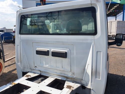 Imagen 7 de 13 de Ford Transit Chasis Diesel 2011
