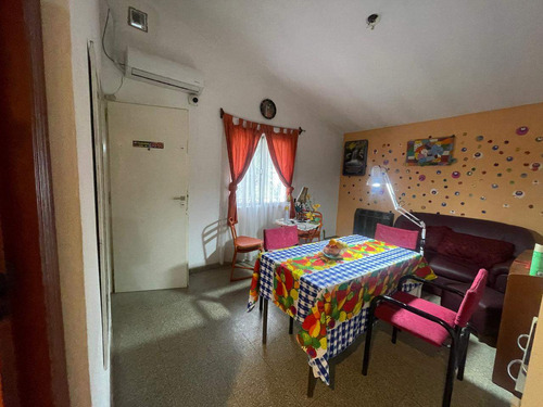Venta Casa 3 Dormitorios Río Cuarto Con Galpón