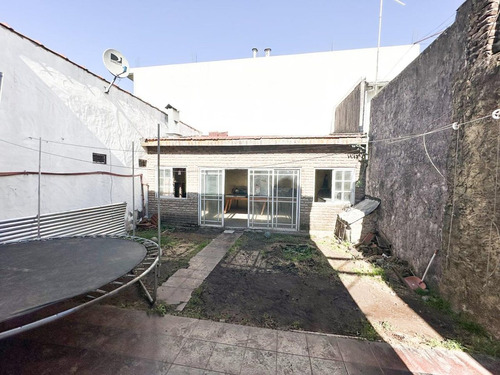Venta Casa 5 Ambientes + 2 Locales Hurlingham