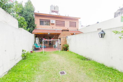 Muy Lindo Dúplex 5 Ambientes, Con Jardín Y Parrilla - Olivos
