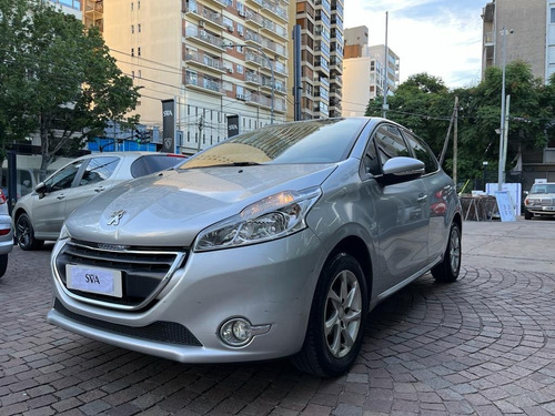Imagen 1 de 14 de Peugeot 208 Allure Touchscreem 2016