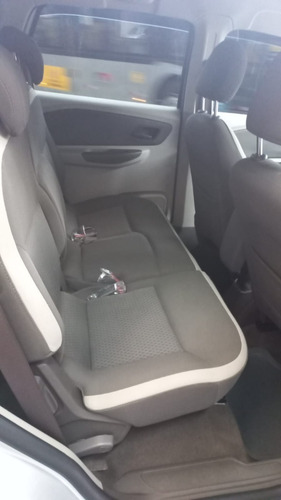 Imagem 8 de 16 de Chevrolet Spin Lt 1.8 Automática