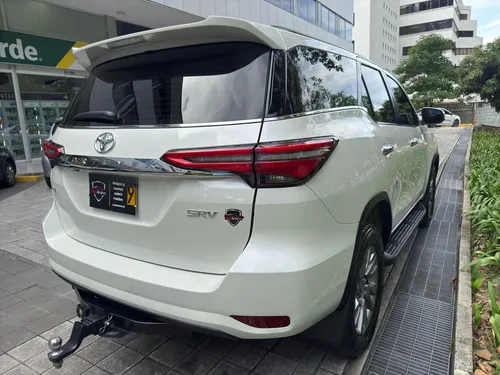 Toyota Fortuner Srv 2022 2.7cc 4x2 At