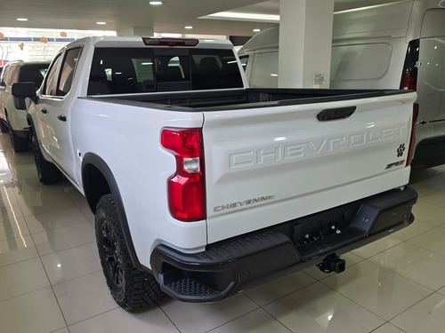 Chevrolet Cheyenne 6.2 Doble Cab Zr2 4X4 At
