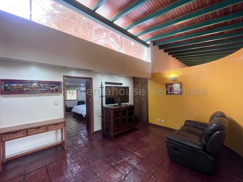 Impecable Y Bello Apartamento En Alquiler Ubicado En San Román 24-22455