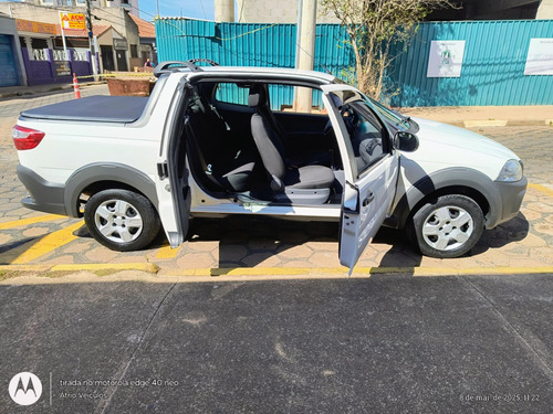 Fiat Strada 1.4 Hard Working Cab. Dupla Flex 3p