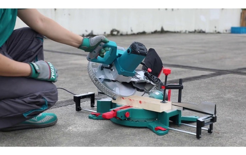 Sierra Ingleteadora Total 1800w 4500rpm 10 Base Extensible