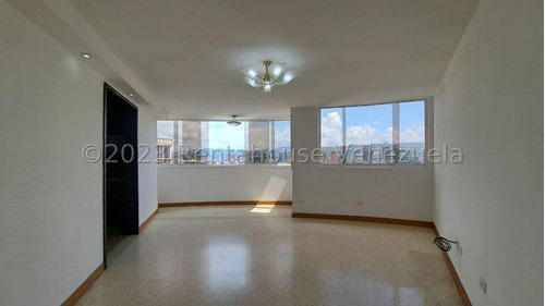 Apartamento De Dos Hab En La Florida. Listo Para Mudarse Mls #24-5716