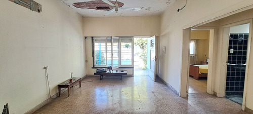 Venta Casa 3 Ambientes A Refaccionar - Padua Sur