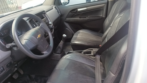Imagen 9 de 13 de Chevrolet S10 2017 2.8 Ls Cs Tdci 200cv